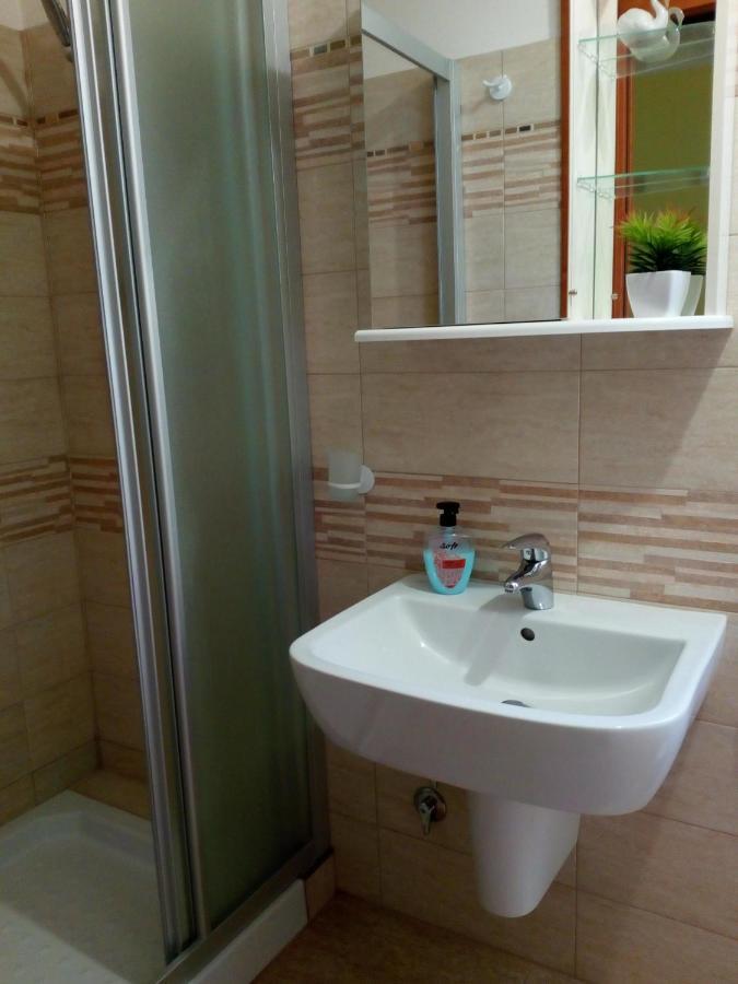 Alfi Beb Bed & Breakfast Le Torri Exterior photo