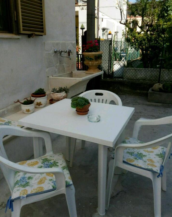 Alfi Beb Bed & Breakfast Le Torri Exterior photo